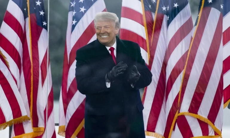 Съветник на Доналд Тръмп подаде оставка след насилието в Капитолия - Tribune.bg