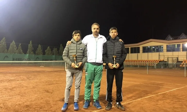 Четири българчета се класираха за четвъртфиналите в Черна гора - Tribune.bg