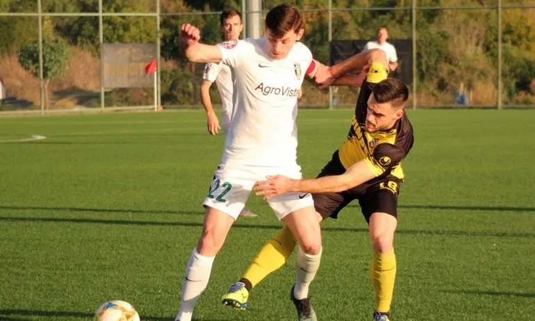 Пропадна контролата на Ботев Пд с Динамо - Tribune.bg