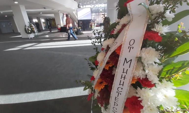 Сбогувахме се със световноизвестния оперен певец Камен Чанев - Tribune.bg