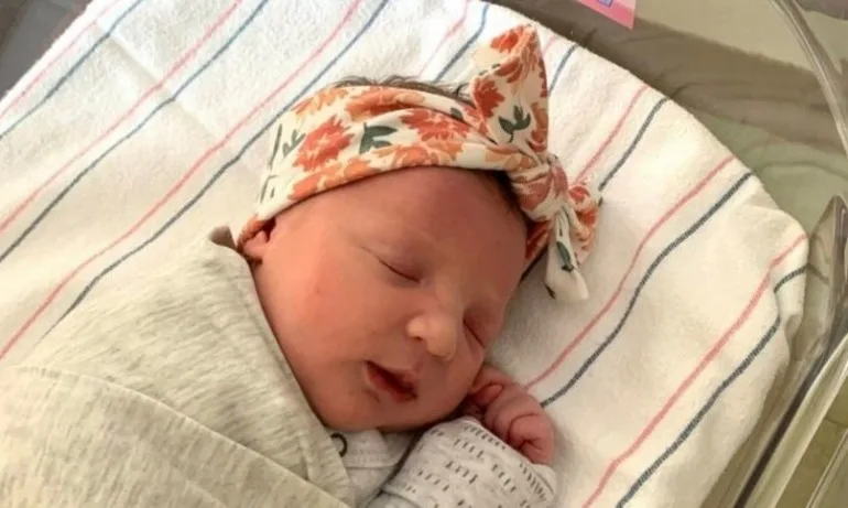 Момиченце се роди от 27-годишен ембрион в САЩ - Tribune.bg