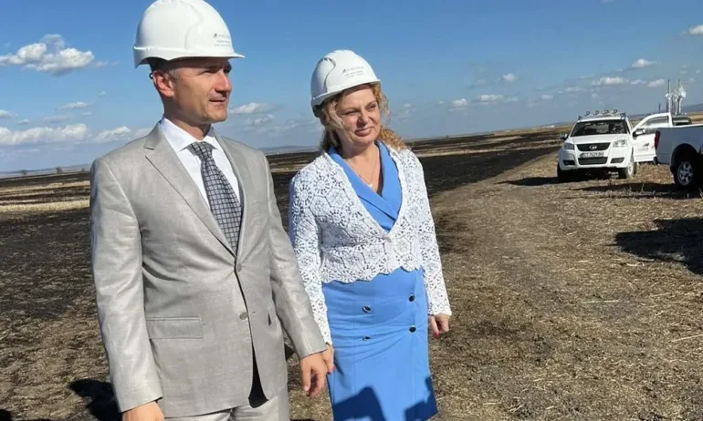 Пожар до Мини Марица-изток, рудникът не е засегнат - Tribune.bg