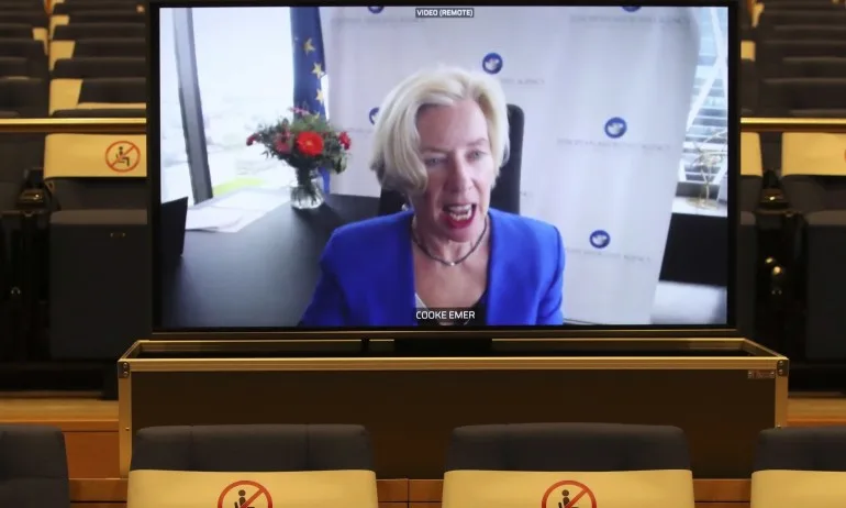 ЕМА: Ползите от ваксината на АстраЗенека многократно надхвърлят рисковете - Tribune.bg