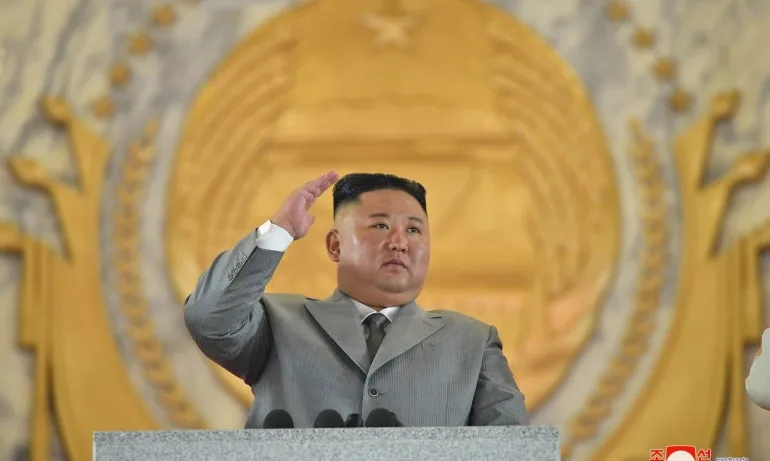 Ким Чен-ун се разплака и се извини, че не е оправдал доверието на народа си - Tribune.bg