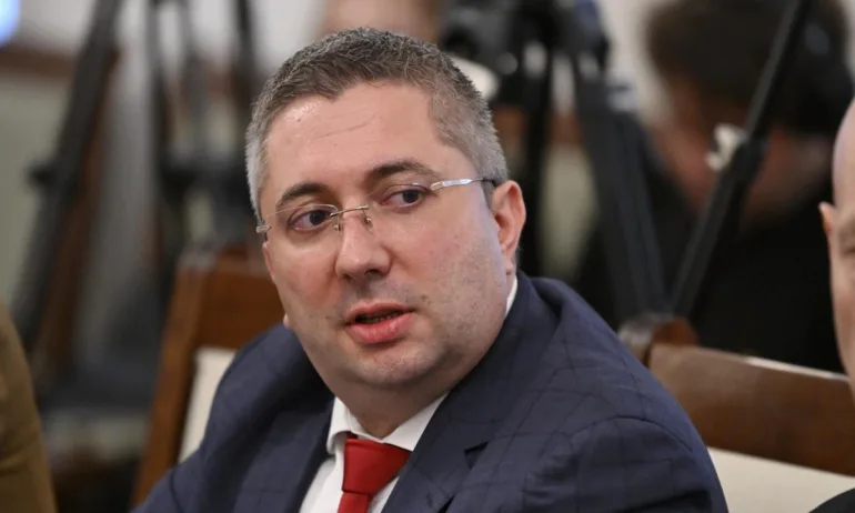 Нанков: Тези не са за властта - за Гинес са! Най-сърцераздирателните оправдания, най-скъпите магистрали и най-големите тапи на Хемус - Tribune.bg