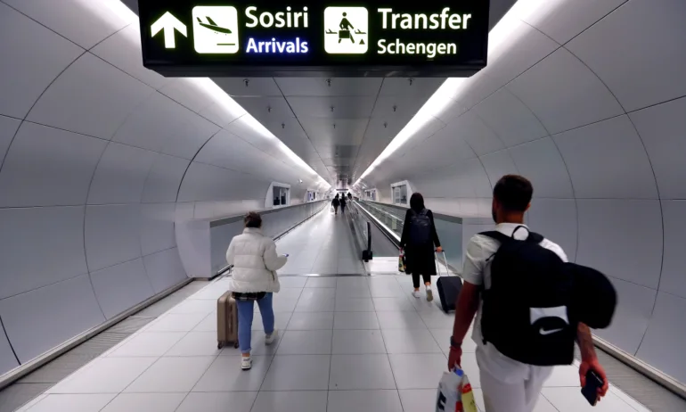 Отпадането на визите за САЩ за румънските граждани се отлага за неопределен срок - Tribune.bg