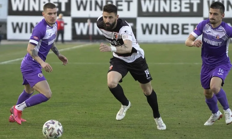 Проблем в Локо Пд: Димитър Илиев е с контузия - Tribune.bg