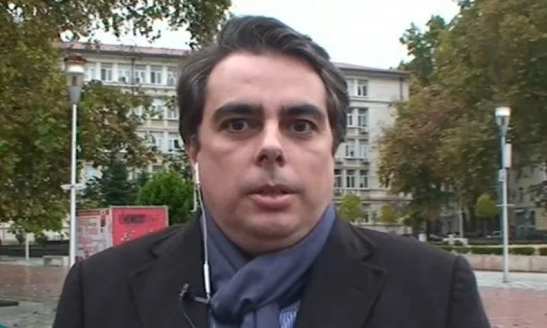 Асен Василев за преговорите с ИТН и БСП: Ние си говорим с хора, които сме намерили за смислени - Tribune.bg