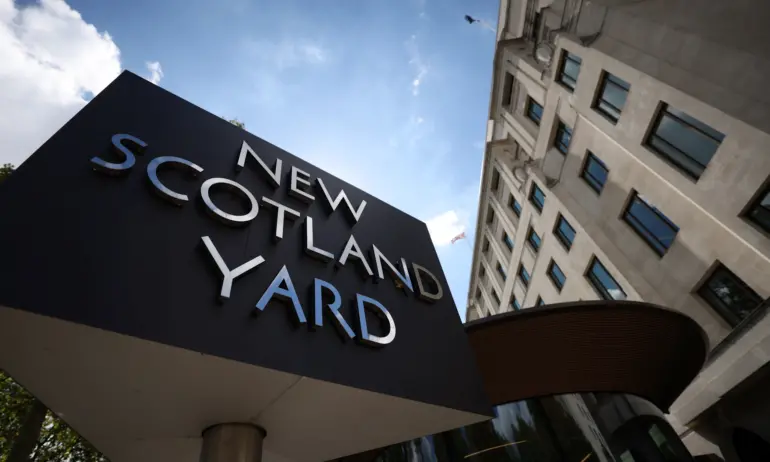 Българите, арестувани за шпионаж в полза на Русия, са откраднали флашка и компютър от дома на Христо Грозев - Tribune.bg