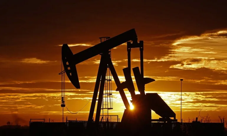 Без прецедент в историята: Цената на петрола падна под нулата - Tribune.bg
