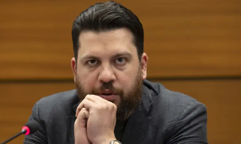 Двама арестувани в Полша заради атаката с чук над сътрудник на Алексей Навални - Tribune.bg