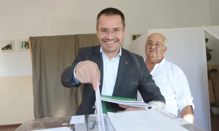 Ангел Джамбазки: Гласувах за чист град без незаконно строителство - Tribune.bg