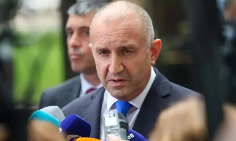 Румен Радев: Гражданската активност не се изчерпва само с отиване пред урните - Tribune.bg