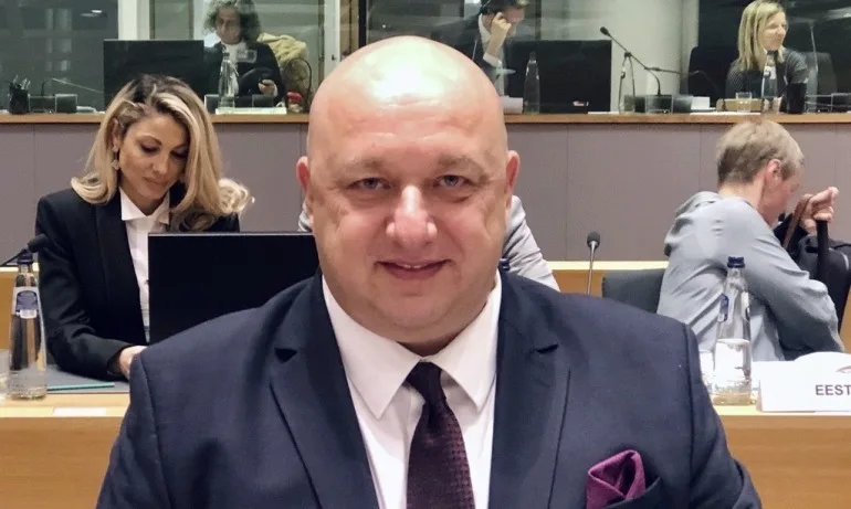 Кралев в Брюксел: Множеството скандали през последните години доведоха до накърняване на имиджа на спорта - Tribune.bg