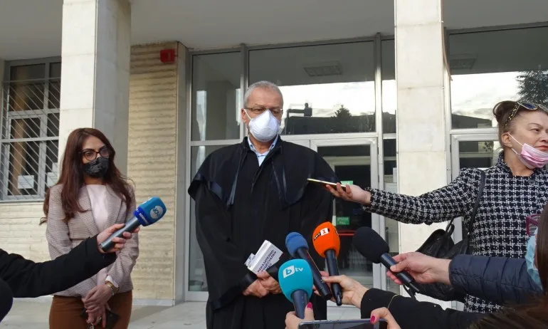 Кристина Дунчева от Сандански, обвинена в убийството на двете си деца, остава в ареста - Tribune.bg