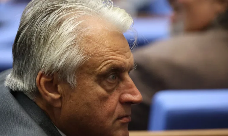 Младен Маринов към Рашков: Помним арестите, тормоза и беззаконието – засрами се и мълчи - Tribune.bg