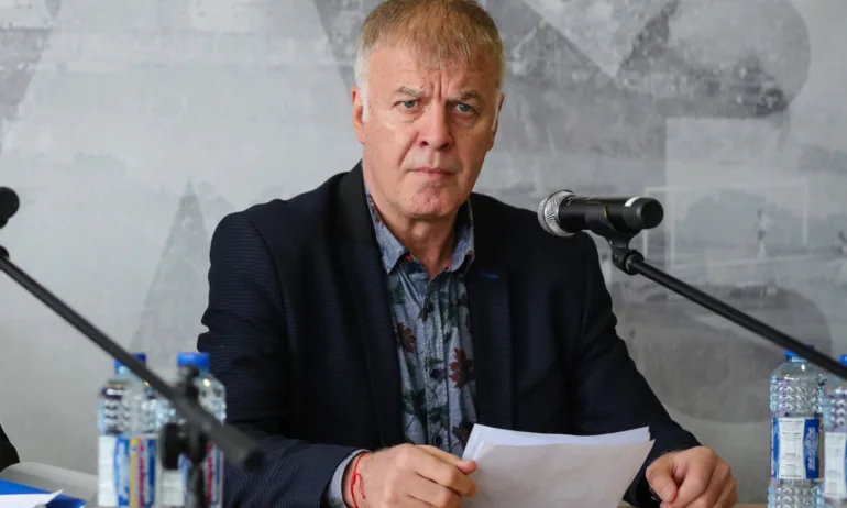 Сираков изригна с буен коментар - Tribune.bg