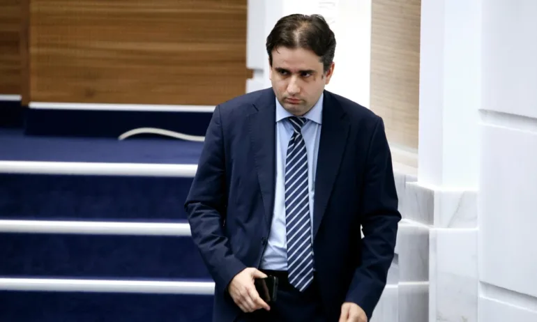 Мъск дали си е подал оставката след пост на Божидар Божанов? - Tribune.bg