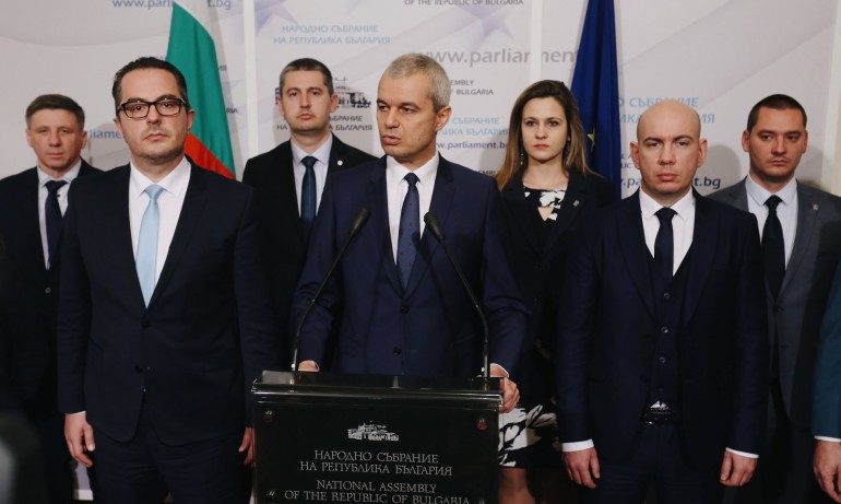 Възраждане притеснени за хода на евакуацията на нашите сънародници от Украйна - Tribune.bg