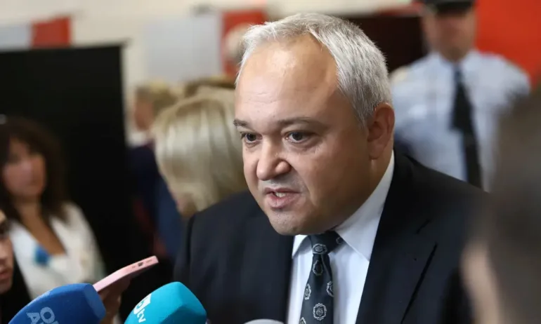 Демерджиев със сериозни съмнения за сечище в горите над Карлово - Tribune.bg