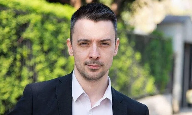Фейсбук изтри кандидат-евродепутат от ВМРО, той ще си търси правата в съда - Tribune.bg