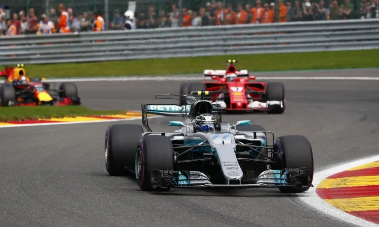 Формула 1 се завърна! Първа тренировка преди началото на Гран При Австрия - Tribune.bg