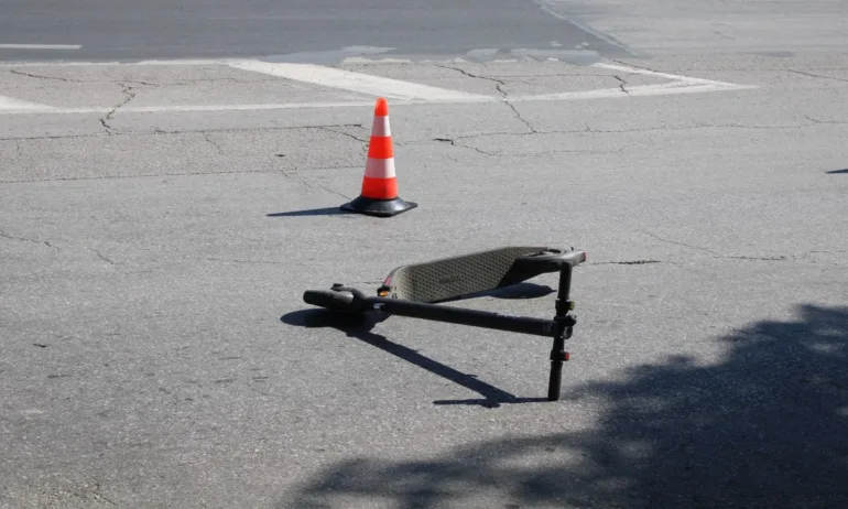 14-годишно дете в критично състояние след инцидент с тротинетка в Карлово - Tribune.bg