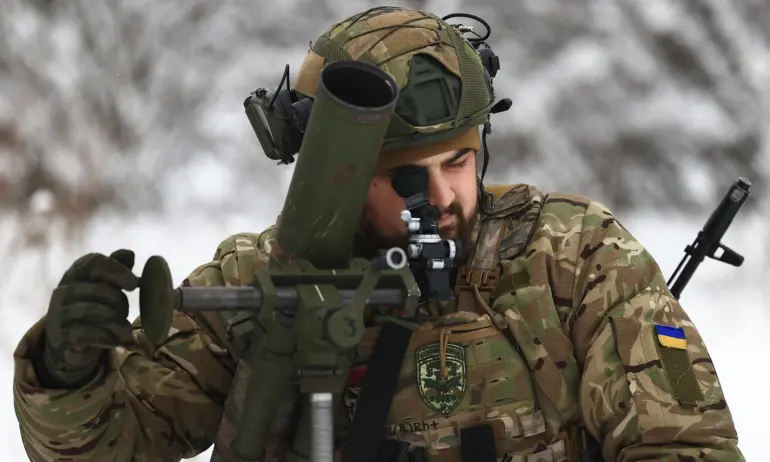 CNN: Русия произвежда три пъти повече артилерийски снаряди от САЩ и Европа - Tribune.bg