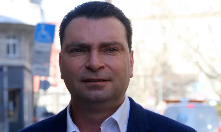 Паргов: Оставката на Нинова вече е на дневен ред - Tribune.bg