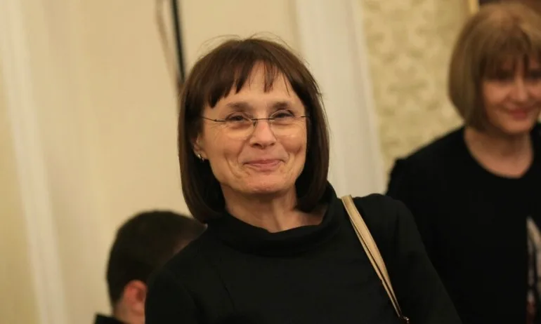 Избраха Соня Янкулова за нов конституционен съдия - Tribune.bg