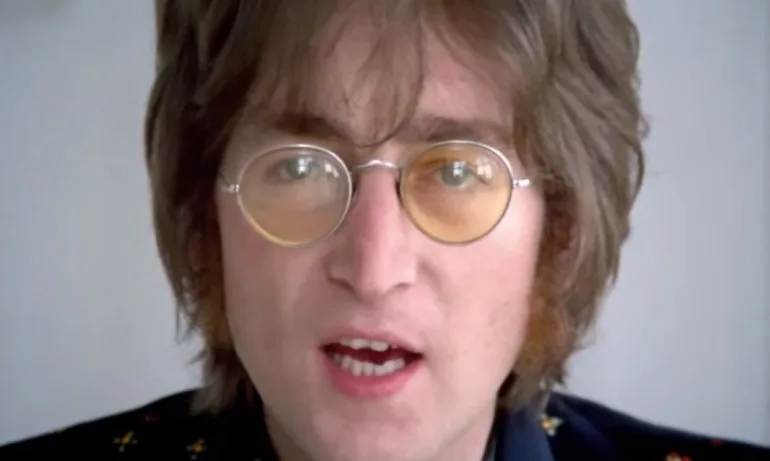 Продадоха кръглите очила на Джон Ленън за 183 хил. долара - Tribune.bg