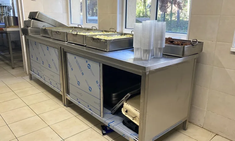 Mонтираха новото кухненско оборудване в Домашния социален патронаж в Луковит - Tribune.bg