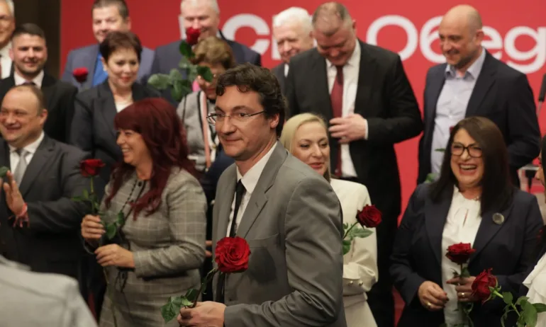 Крум Зарков иска Румен Радев да изрази отношение към БСП - Tribune.bg