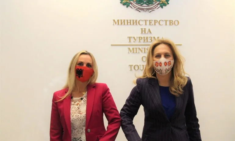 Марияна Николова: Албания е сред перспективните туристически пазари за нашата страна - Tribune.bg