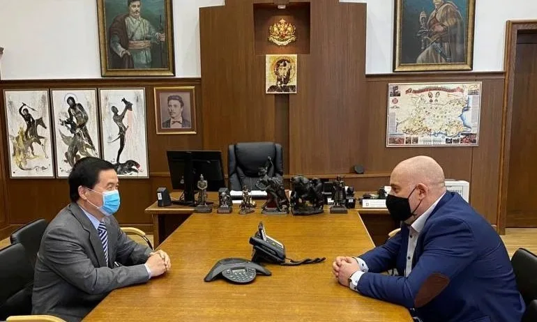 Главният прокурор и посланика на Китай обсъдиха сътрудничеството в борбата с коронавируса - Tribune.bg