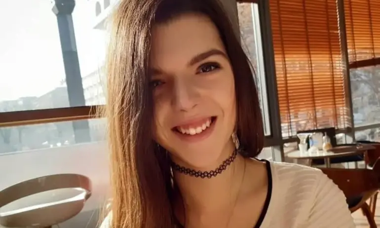 Младо момиче се нуждае от лечение в Турция, непосилно за близките ѝ - Tribune.bg