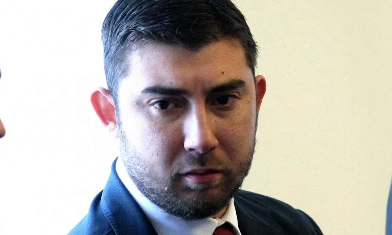 Контрера към Рашков: Недопустимо е да се казва кой журналист да бъде уволнен, сменен и прочие - Tribune.bg