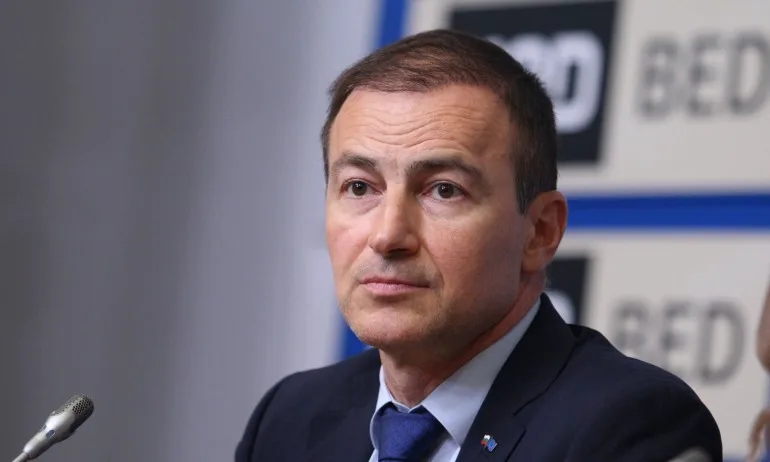 Андрей Ковачев: ЕК трябва да настоява да няма забавяне при доставките на ваксини - Tribune.bg