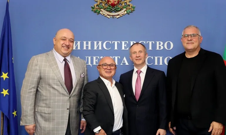 Министър Кралев се срещна с президента на Европейския съюз по джудо Сергей Соловейчик - Tribune.bg