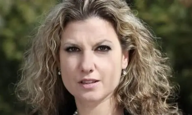 Миролюба Бенатова: Мандатът в БСП е спасение за ДБ - Tribune.bg