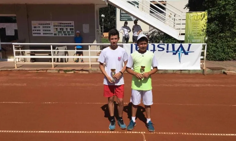 Ангел Владов и Соня Илиева спечелиха регионално до 14 г. във Варна - Tribune.bg