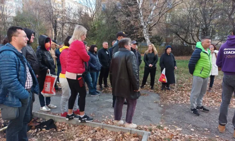 Протест в Младост 2 срещу строеж на паркинг в междублоково пространство - Tribune.bg