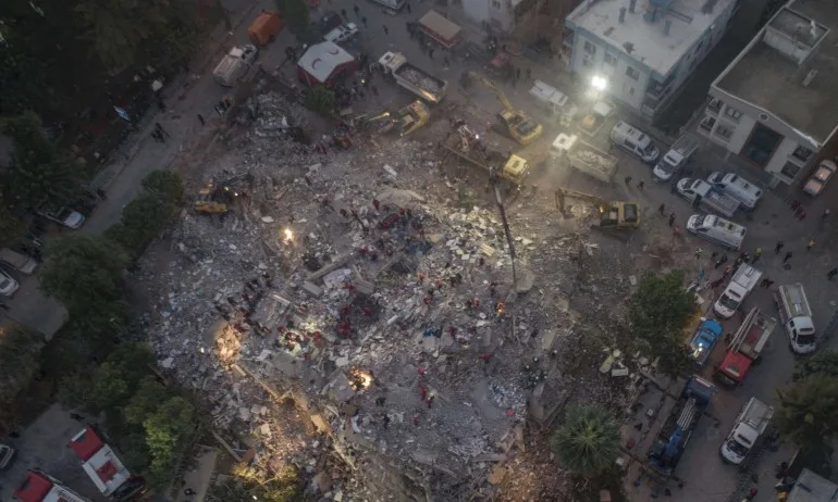 Радев изрази съболезнования на президентите на Гърция и Турция - Tribune.bg