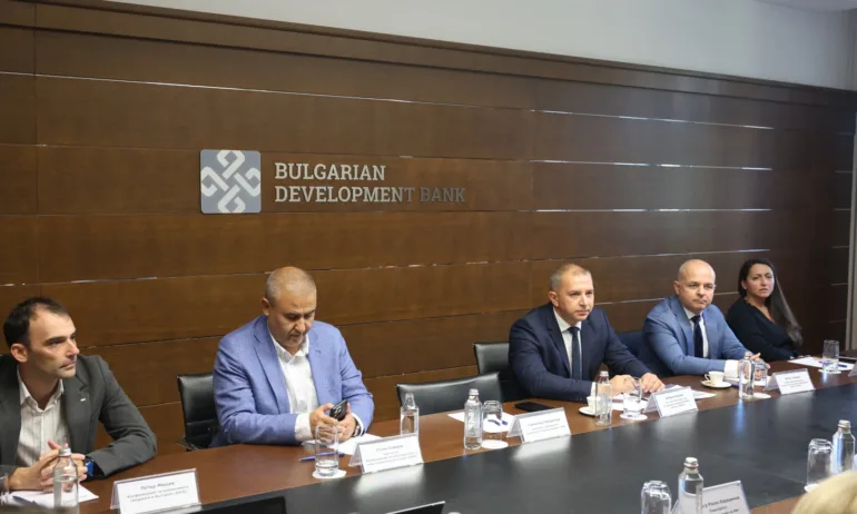 Консултативният съвет към ББР обсъди напредъка по национални програми на банката - Tribune.bg