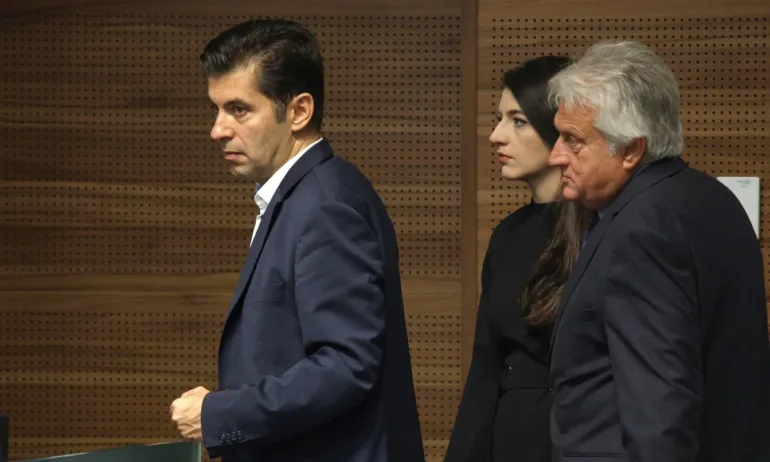 Кристиян Шкварек: Защитната теза на ПП хвърля сянка на съмнение върху ДБ - Tribune.bg