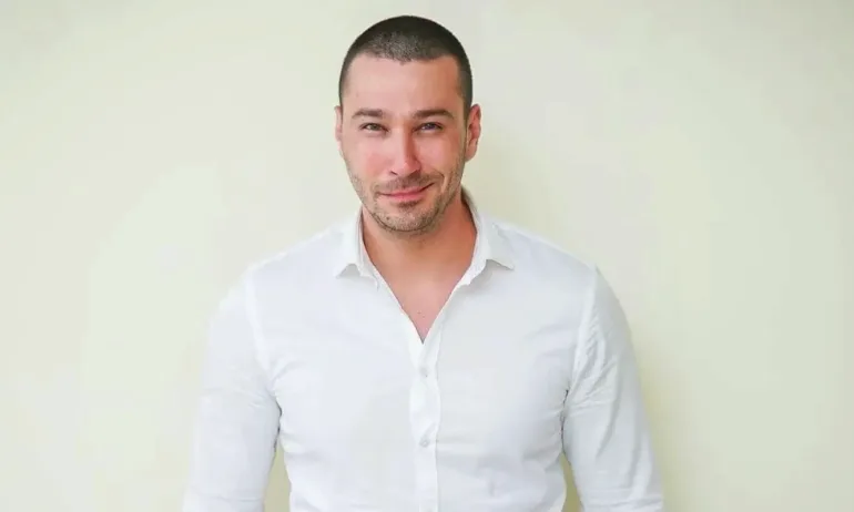 Украински моряци върнаха портфейла на кандидат за депутат (СНИМКИ) - Tribune.bg