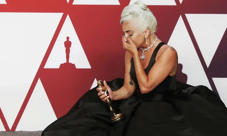 Лейди Гага: Бях изнасилвана многократно на 19-годишна възраст - Tribune.bg