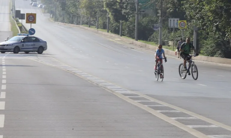 СДВР: 50 човека продължават да блокират трите кръстовища в София - Tribune.bg