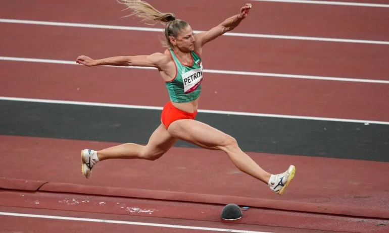 Габриела Петрова подкрепи Локомотив преди пловдивското дерби - Tribune.bg