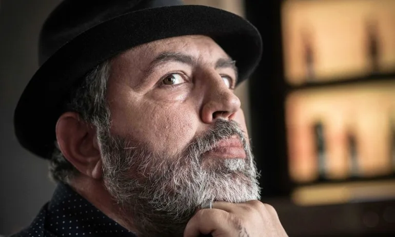 Христо Мутафчиев към Минеков: Не всявайте страх, театрите не са казина - Tribune.bg